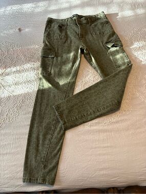 Joe Fresh Men’s size 31 Olive Green Camo Cargo Jeans Cotton Stretch